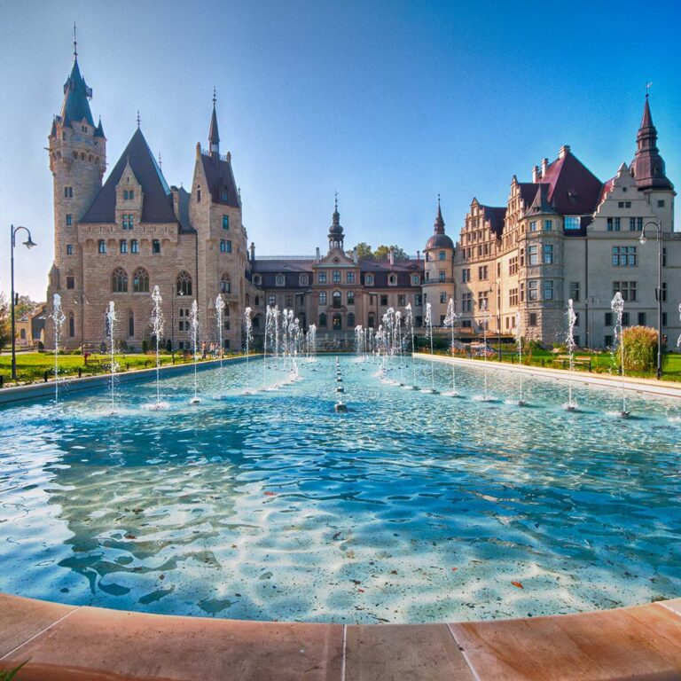 Pałac w Mosznej