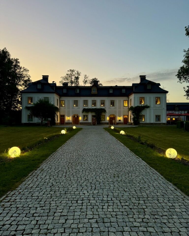Hotel Pałac Pakoszów