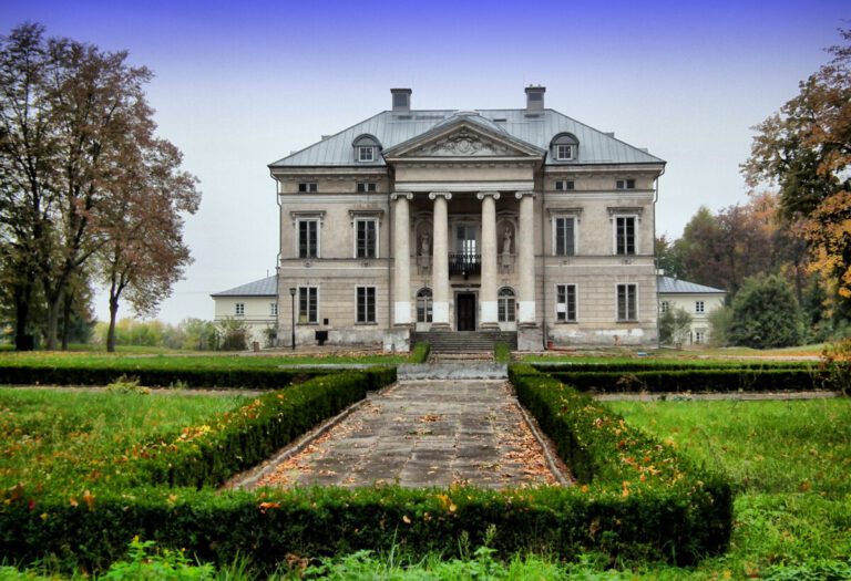 Pałac Lubomirskich w Niezdowie