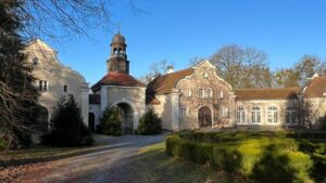 Pałac i Folwark Galiny