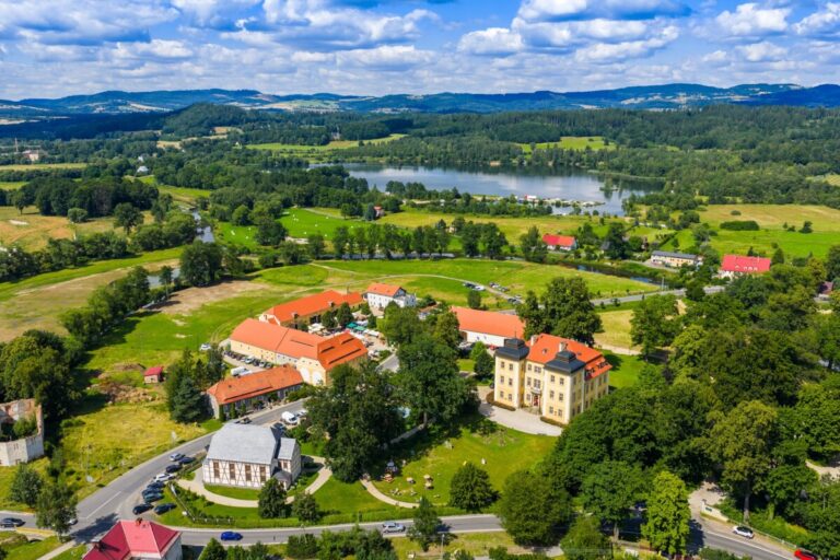 Pałac w Łomnicy