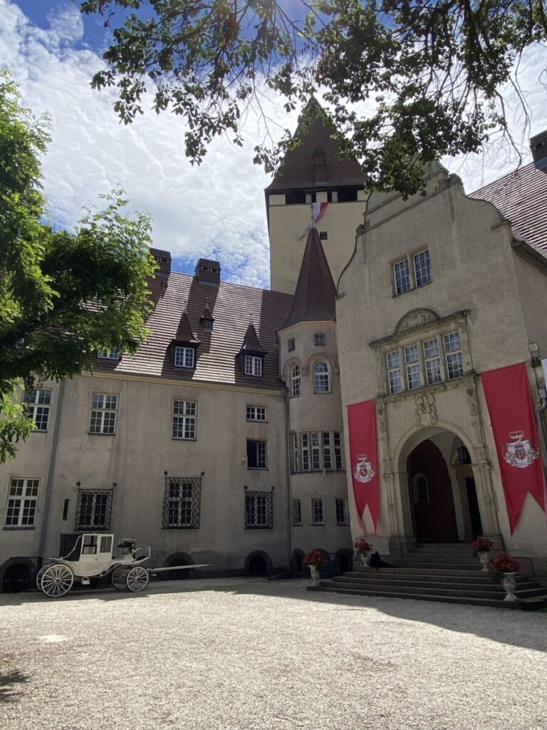 Zamek Książąt Lubomirskich w Lubniewicach
