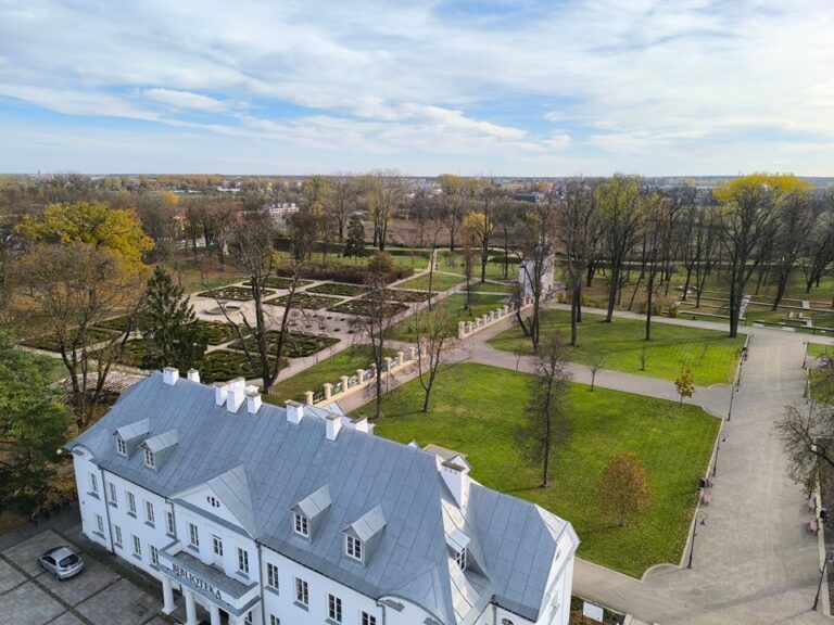 Zespół pałacowo-parkowy Radziwiłłów