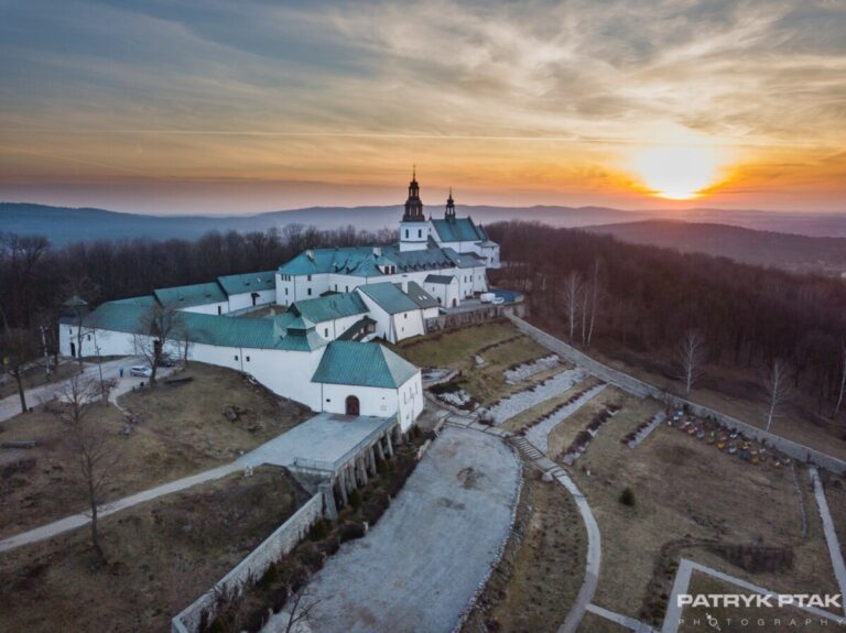 Klasztor na Karczówce