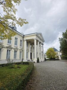Pałac Walewskich w Walewicach