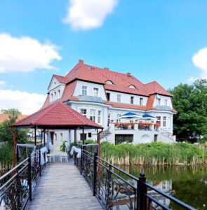 Pałac w Bądzowie