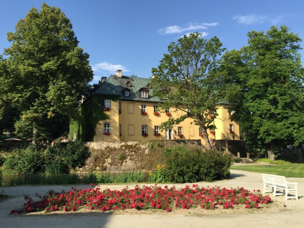Palac w Staniszowie