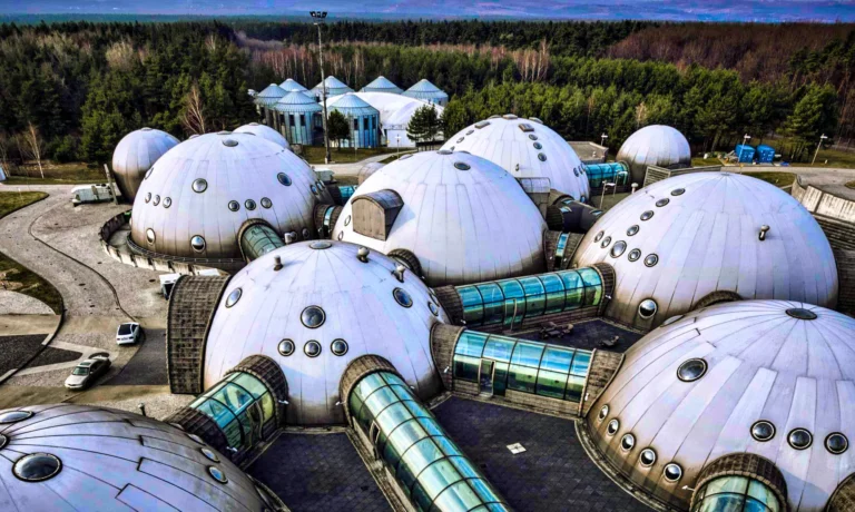 Alvernia Planet Nieporaz
