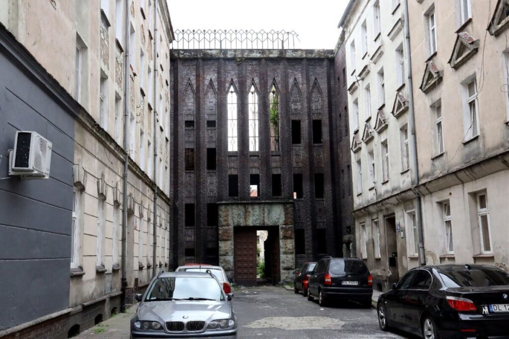 Dawna siedziba Gestapo i UB w Legnicy