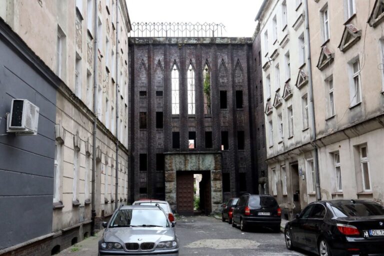Dawna siedziba Gestapo i UB w Legnicy