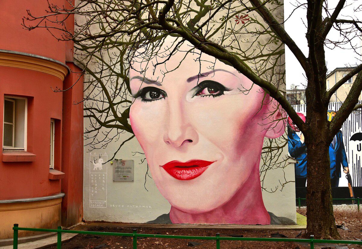 Mural Kory w Warszawie